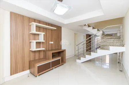 Sobrado com 3 Quartos à venda, 196m² no Tarumã, Curitiba