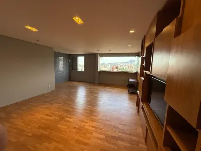Apartamento com 3 Quartos para alugar, 130m² no Lourdes, Belo Horizonte