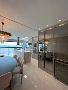 Apartamento com 4 Quartos à venda, 180m² no Meia Praia, Itapema