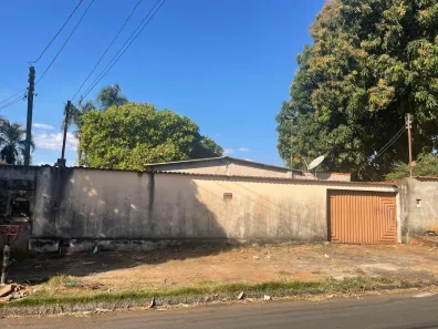 Casa com 3 Quartos à venda, 390m² no Jardim Califórnia, Goiânia