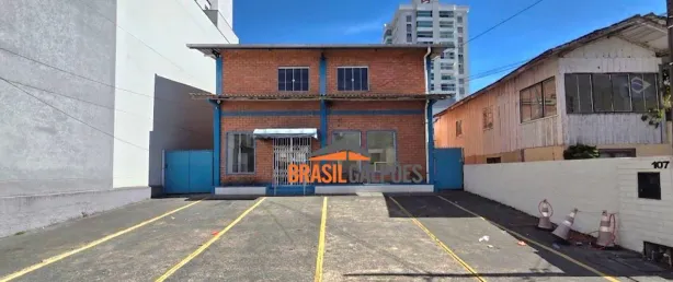 Galpão/Depósito/Armazém à venda, 240m² no Centro, Blumenau