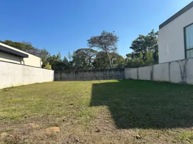 à venda, 450m² no Jardim do Golfe, São José dos Campos