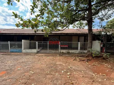 Casa com 2 Quartos para alugar, 100m² no Plano Diretor Sul, Palmas