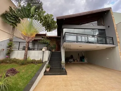 Sobrado com 3 Quartos à venda, 235m² no Jardim Estoril, Bauru