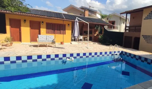 Sobrado com 4 Quartos à venda, 500m² no Jardim Itaperi, Atibaia
