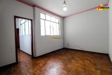 Apartamento com 3 Quartos para alugar, 104m² no Centro, Divinópolis