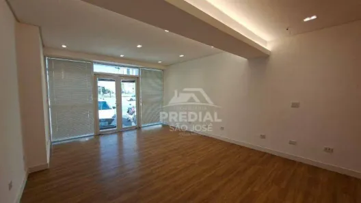 Ponto Comercial para alugar, 67m² no Jardim Alvorada, São José dos Campos