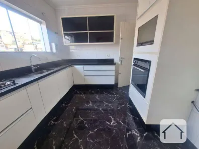 Sobrado com 4 Quartos à venda, 180m² no Jardim Bonfiglioli, São Paulo