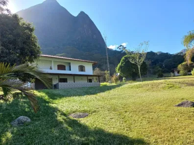Casa com 4 Quartos à venda, 25000m² no Corrêas, Petrópolis