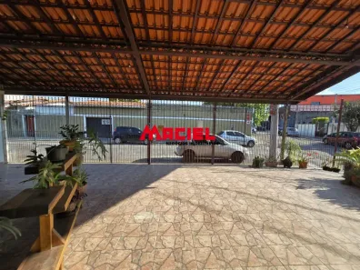 Casa com 4 Quartos à venda, 202m² no Jardim São Dimas, São José dos Campos