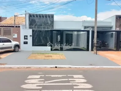 Casa com 2 Quartos à venda, 109m² no Coophamat, Campo Grande