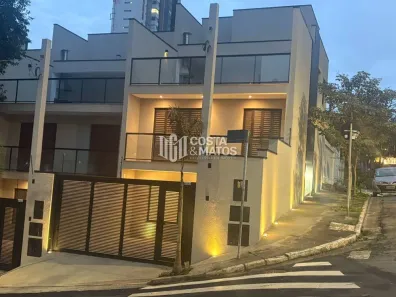 Casa com 3 Quartos à venda, 132m² no Vila Firmiano Pinto, São Paulo