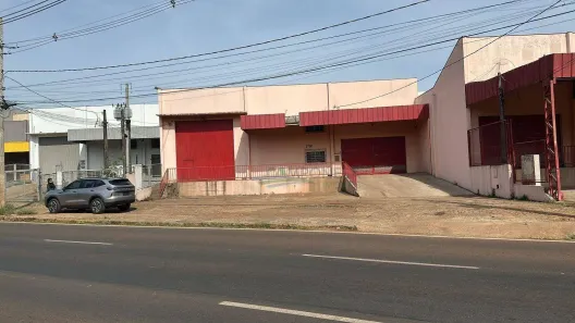 Galpão/Depósito/Armazém para alugar, 1100m² no Lago Igapó, Londrina