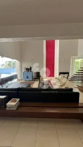Sobrado com 4 Quartos à venda, 500m² no Morada da Colina, Uberlândia