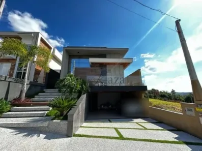Casa de Condomínio com 3 Quartos à venda, 250m² no Condomínio Residencial Fogaça, Jacareí