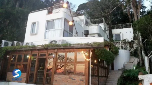Casa com 3 Quartos à venda, 307m² no Ipanema, Porto Alegre