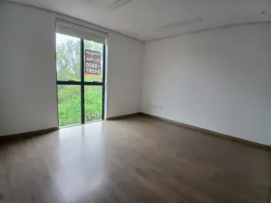 Sala Comercial à venda, 20m² no São João, Porto Alegre