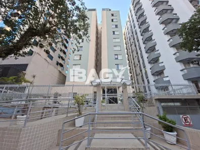 Apartamento com 2 Quartos para alugar, 62m² no Centro, Florianópolis