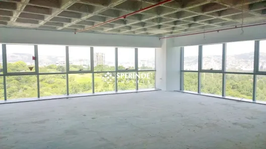 Sala Comercial para alugar, 682m² no Petrópolis, Porto Alegre