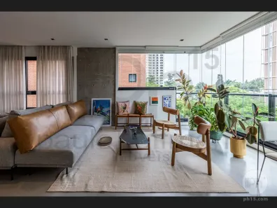 Apartamento com 2 Quartos para alugar, 138m² no Moema, São Paulo