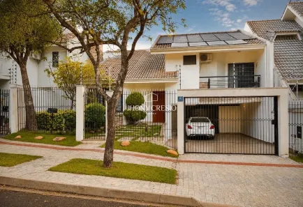 Sobrado com 4 Quartos à venda, 274m² no Zona 05, Maringá