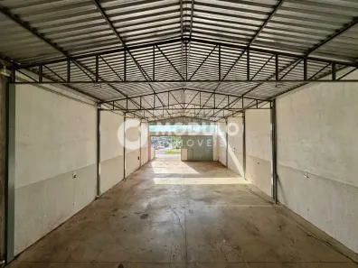 Galpão/Depósito/Armazém para alugar, 405m² no Marta Helena, Uberlândia