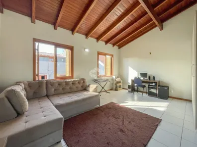 Casa com 3 Quartos à venda, 121m² no Espírito Santo, Porto Alegre
