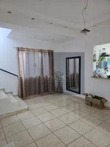 Sobrado com 4 Quartos à venda, 250m² no Loteamento Villa Branca, Jacareí