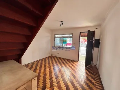 Casa com 2 Quartos para alugar, 105m² no Vila Romana, São Paulo