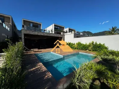 Casa de Condomínio com 4 Quartos à venda, 300m² no Maresias, São Sebastião