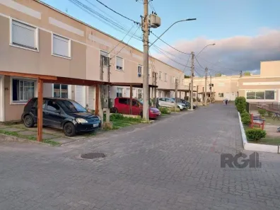 Casa de Condomínio com 2 Quartos à venda, 109m² no Restinga, Porto Alegre