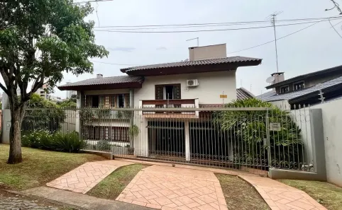 Sobrado com 3 Quartos à venda, 328m² no Estrela, Ponta Grossa