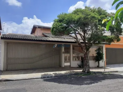 Sobrado com 3 Quartos à venda, 252m² no Planalto Paraíso, São Carlos