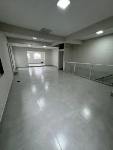 Prédio Comercial para alugar, 258m² no Vila Assunção, Santo André