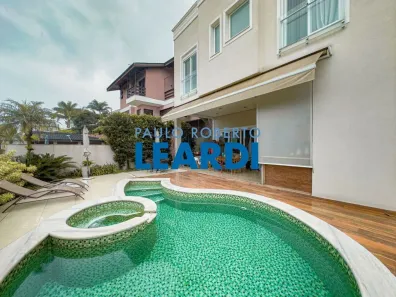 Casa de Condomínio com 4 Quartos à venda, 360m² no Alphaville, Santana de Parnaíba