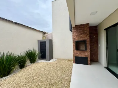 Sobrado com 3 Quartos para alugar, 140m² no Itacolomi, Balneário Piçarras