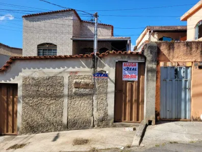 Casa com 3 Quartos para alugar, 70m² no Conjunto Habitacional Vale do Jatobá (Barreiro), Belo Horizonte