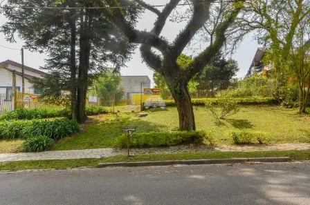 Lote/Terreno à venda, 330m² no Jardim Social, Curitiba