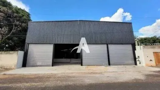 Galpão/Depósito/Armazém para alugar, 800m² no Nossa Senhora das Graças, Uberlândia