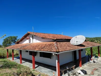 Fazenda/Sítio com 5 Quartos à venda, 200m² no Centro, Iguaba Grande
