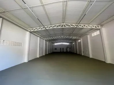Galpão/Depósito/Armazém com 2 Quartos para alugar, 240m² no Angelim, Teresina