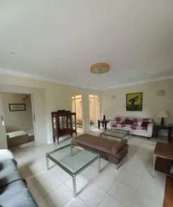 Sobrado com 4 Quartos para alugar, 370m² no Campo Belo, São Paulo