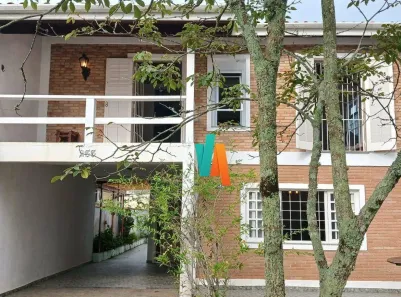 Sobrado com 3 Quartos à venda, 270m² no Vila Atlântica, Caraguatatuba