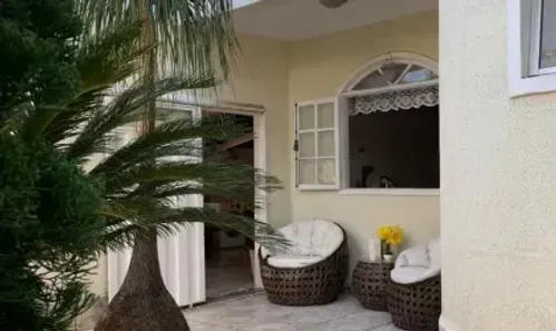 Casa com 3 Quartos à venda, 130m² no Cambuí, Campinas