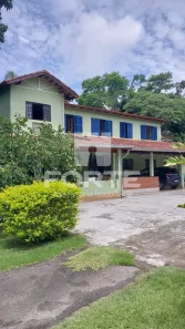 Sobrado com 4 Quartos à venda, 212m² no Vila Caputera, Mogi das Cruzes