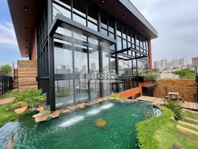 Ponto Comercial à venda, 800m² no Saraiva, Uberlândia