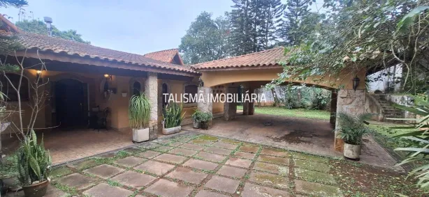 Casa com 3 Quartos à venda, 265m² no Vale do Sol, Embu das Artes