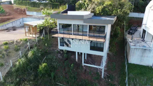 Casa com 3 Quartos à venda, 200m² no Vila Porã, Campos do Jordão