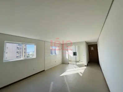 Apartamento com 2 Quartos à venda, 64m² no Zona 07, Maringá