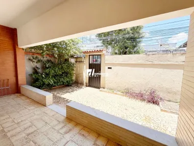 Imóvel Comercial com 3 Quartos à venda, 226m² no Heliópolis, Belford Roxo